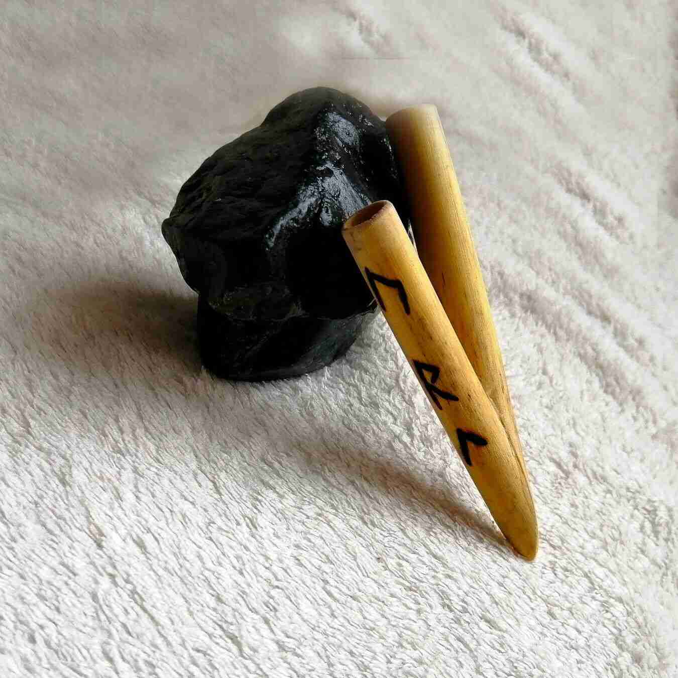 Kuripe Norse Loki Handmade Single Self-Applicator